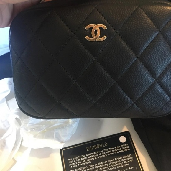 *SOLD* Chanel cosmetic pouch - Picture 8 of 9